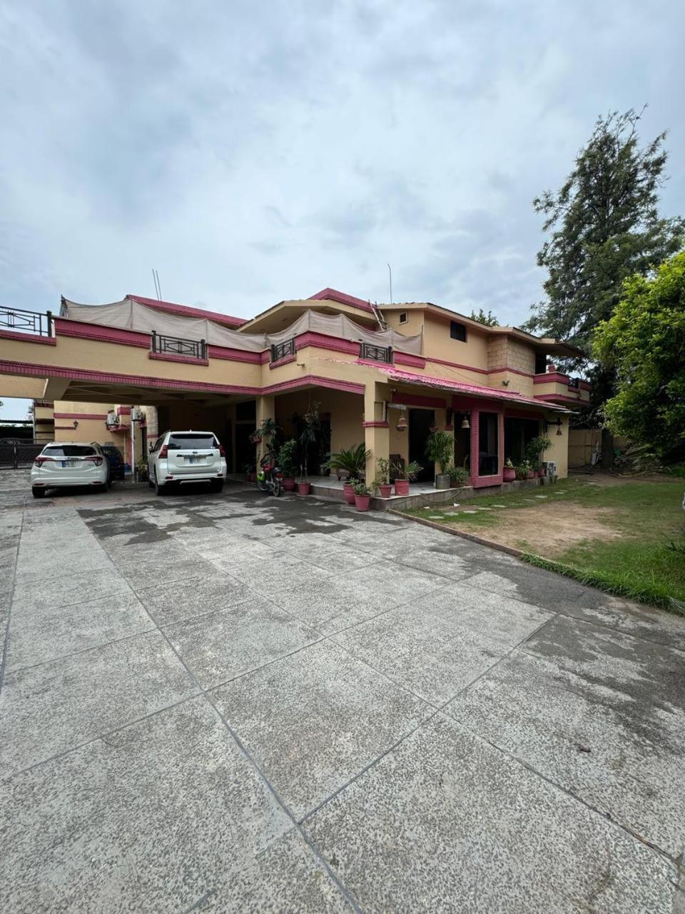Casa Blanca Boutique Guest House Islamabad Exterior foto