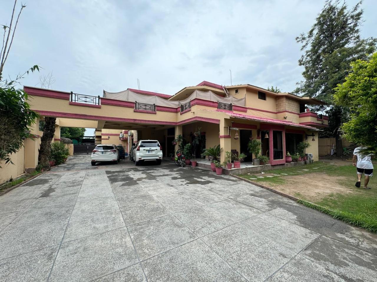 Casa Blanca Boutique Guest House Islamabad Exterior foto